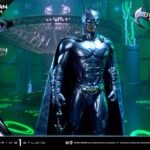 Descubre el apasionante mundo de Estatua Batman Sonar Suit Bonus.