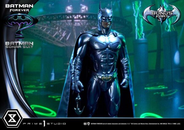 Descubre el apasionante mundo de Estatua Batman Sonar Suit Bonus.