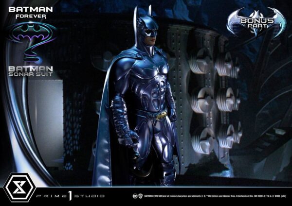 Descubre el apasionante mundo de Estatua Batman Sonar Suit Bonus.