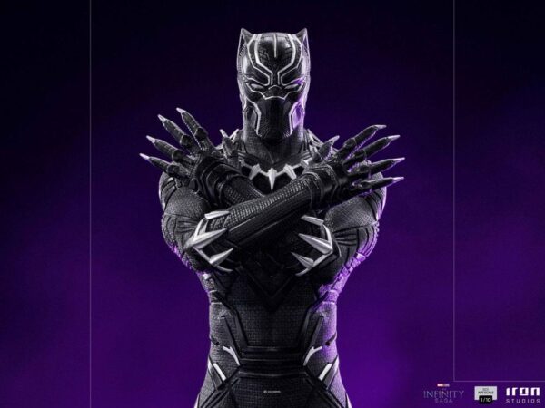 Descubre el apasionante mundo de Estatua Black Panther Deluxe.