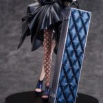 Descubre el apasionante mundo de Estatua MDR Cocktail Observer.