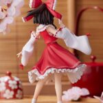 Descubre el apasionante mundo de Estatua Pop Up Parade Reimu Hakurei.