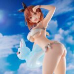 Descubre el apasionante mundo de Estatua Ryza White Swimwear.