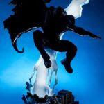 Descubre el apasionante mundo de Estatua Premium Batman The Dark Knight.