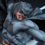 Descubre el apasionante mundo de Estatua Premium Batman The Dark Knight.