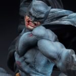 Descubre el apasionante mundo de Estatua Premium Batman The Dark Knight.
