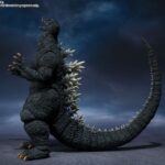 Descubre el apasionante mundo de Figura MonsterArts Godzilla 2004.