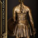 Descubre el apasionante mundo de Estatua Wonder Woman Training Costume.