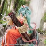 Descubre el apasionante mundo de Estatua Hatsune Gao Shan Liu Shui.