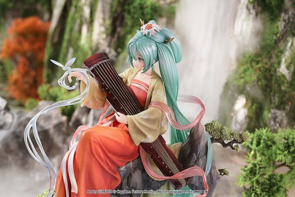 Descubre el apasionante mundo de Estatua Hatsune Gao Shan Liu Shui.