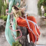 Descubre el apasionante mundo de Estatua Hatsune Gao Shan Liu Shui.
