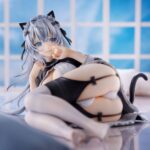 Descubre el apasionante mundo de Estatua Komashiro Illustration Meido Nyanko.