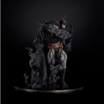 Descubre el apasionante mundo de Estatua Batman Hard Black Version.