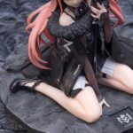 Descubre el apasionante mundo de Estatua C A-Z Myethos 20 cm.