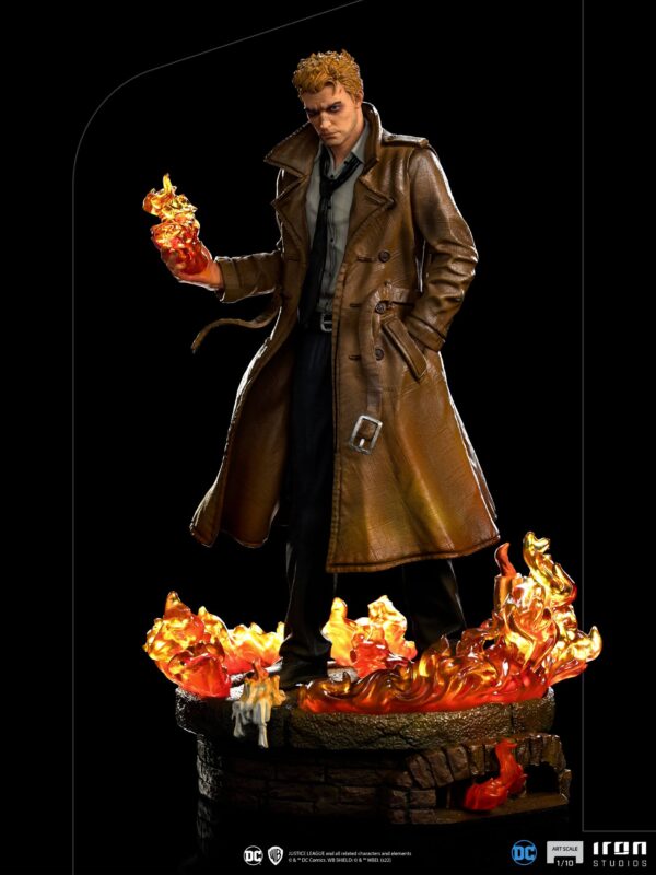 Descubre el apasionante mundo de Estatua DC Comics Art Scale Constantine.