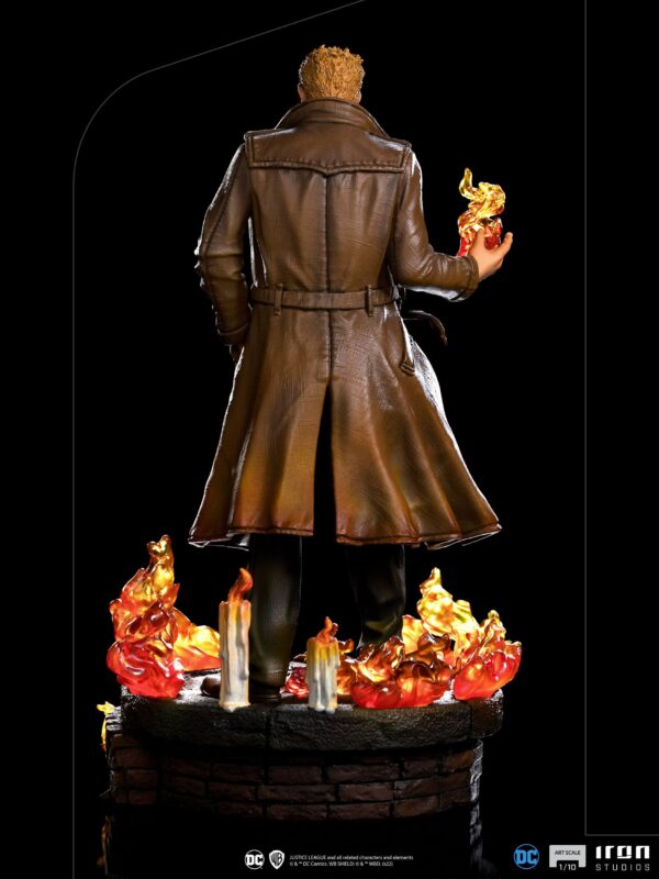 Descubre el apasionante mundo de Estatua DC Comics Art Scale Constantine.