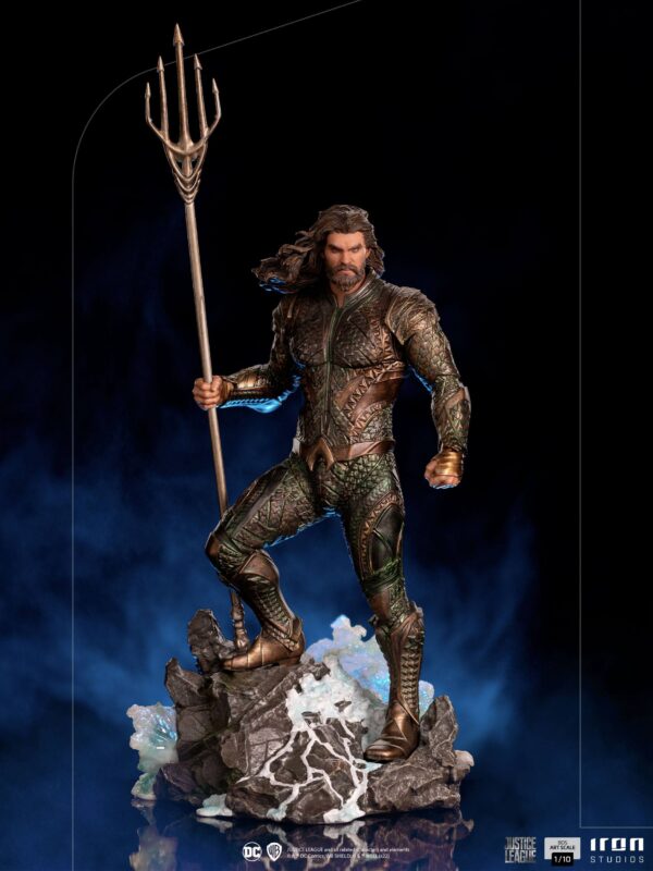 Descubre el apasionante mundo de Estatua Justice League BDS Art Aquaman.