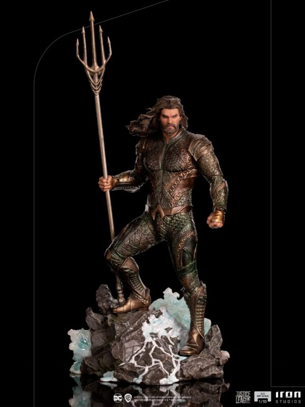 Descubre el apasionante mundo de Estatua Justice League BDS Art Aquaman.
