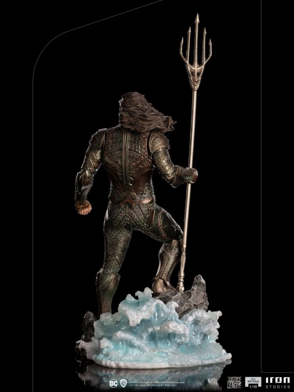 Descubre el apasionante mundo de Estatua Justice League BDS Art Aquaman.