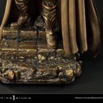 Descubre el apasionante mundo de Estatua Raoh Gold Version.