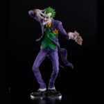 Descubre el apasionante mundo de Estatua The Joker Laughing Purple Version.