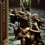 Descubre el apasionante mundo de Estatua Wonder Woman on Horseback.