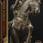Descubre el apasionante mundo de Estatua Wonder Woman on Horseback.