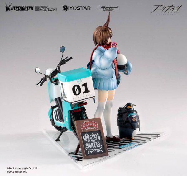 Descubre el apasionante mundo de Estatua Amiya Fresh Fastener Deluxe Edition.