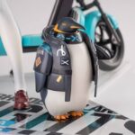 Descubre el apasionante mundo de Estatua Amiya Fresh Fastener Deluxe Edition.