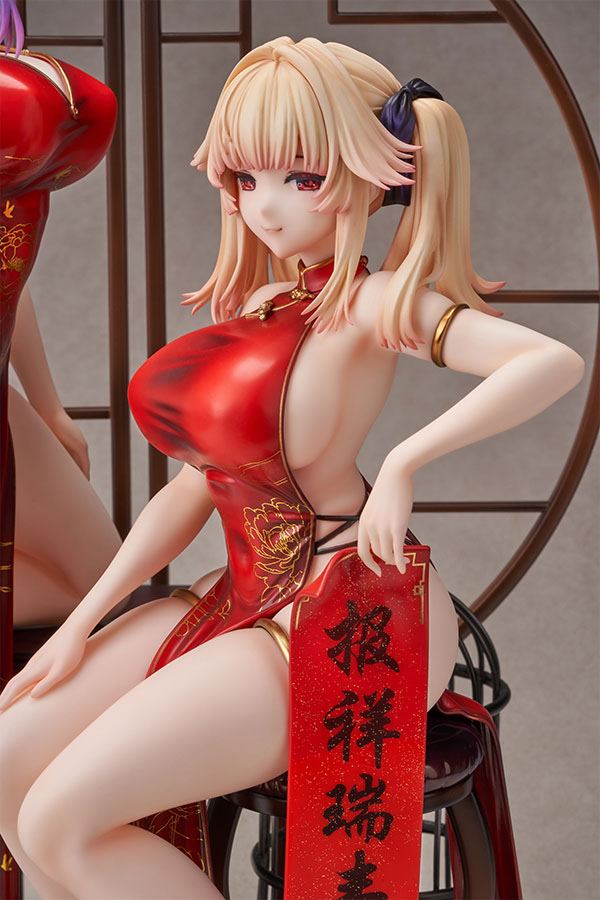 Descubre el apasionante mundo de Estatua Bountiful Year Yuri & Stella.