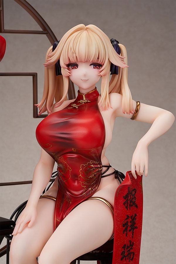 Descubre el apasionante mundo de Estatua Bountiful Year Yuri & Stella.