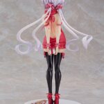 Descubre el apasionante mundo de Estatua Chris Yukine Lovely Sweater Style.