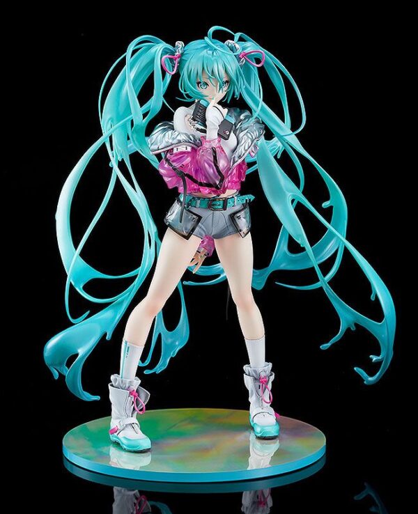 Descubre el apasionante mundo de Estatua Hatsune Miku with Solwa.