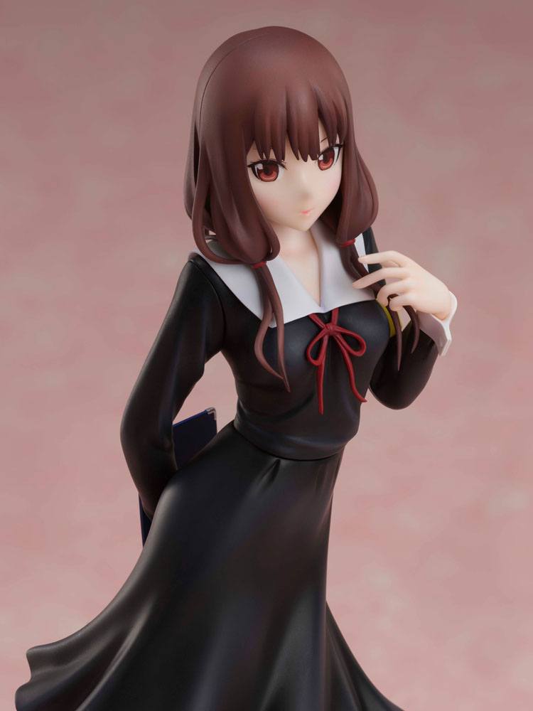 Descubre el apasionante mundo de Estatua Kaguya-sama Miko Iino.