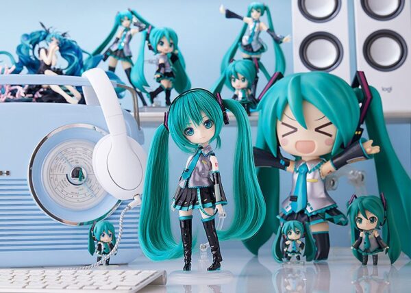 Descubre el apasionante mundo de Muñeca Harmonia Humming Hatsune Miku.