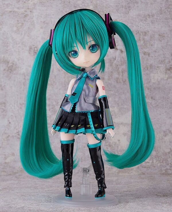 Descubre el apasionante mundo de Muñeca Harmonia Humming Hatsune Miku.