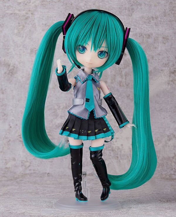 Descubre el apasionante mundo de Muñeca Harmonia Humming Hatsune Miku.