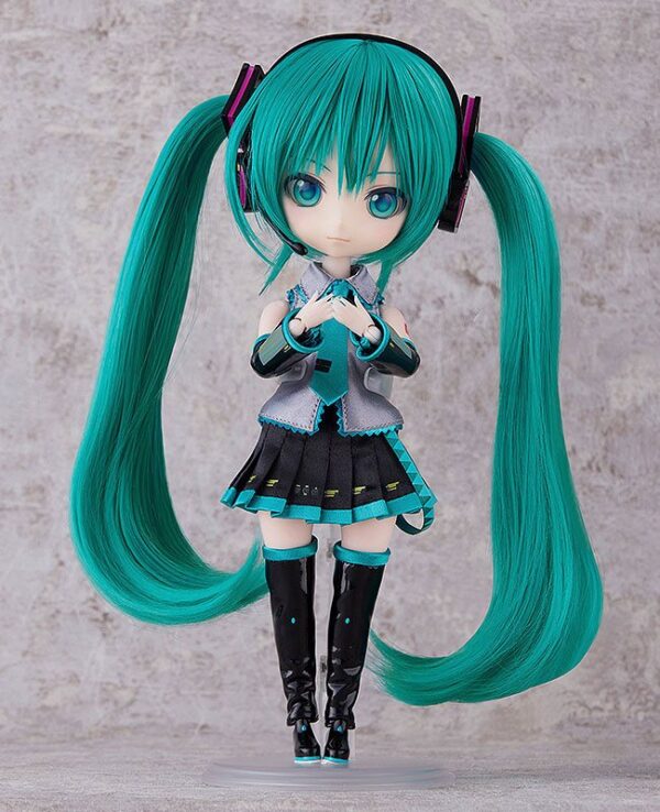 Descubre el apasionante mundo de Muñeca Harmonia Humming Hatsune Miku.