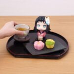 Descubre el apasionante mundo de Estatua Demon Slayer Look Up Makomo.