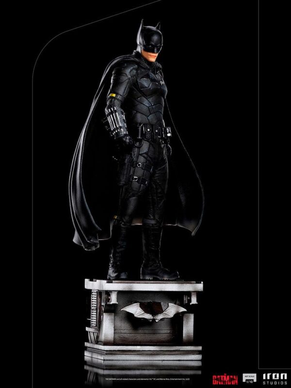 Descubre el apasionante mundo de Estatua The Batman Movie Art Scale.