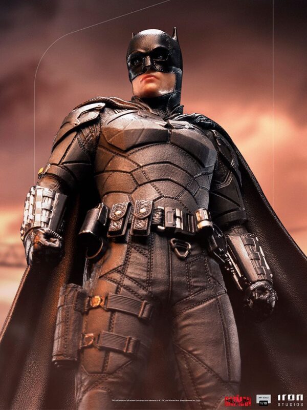 Descubre el apasionante mundo de Estatua The Batman Movie Art Scale.
