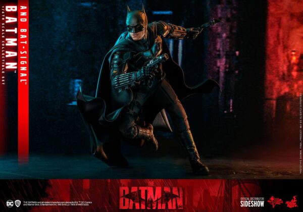 Descubre el apasionante mundo de Figura The Batman Movie with Bat-Signal.