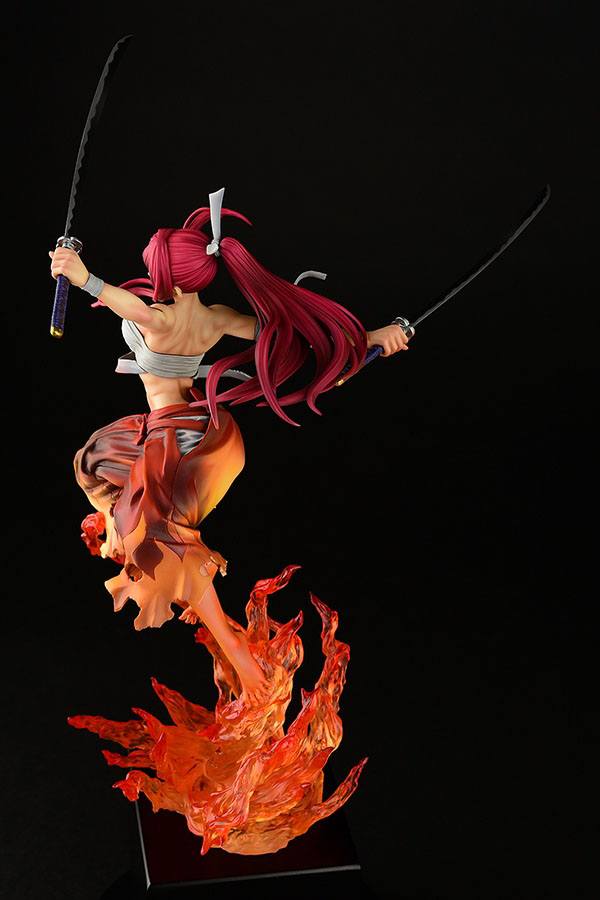 Descubre el apasionante mundo de Estatua Erza Scarlet Samurai Kurenai.