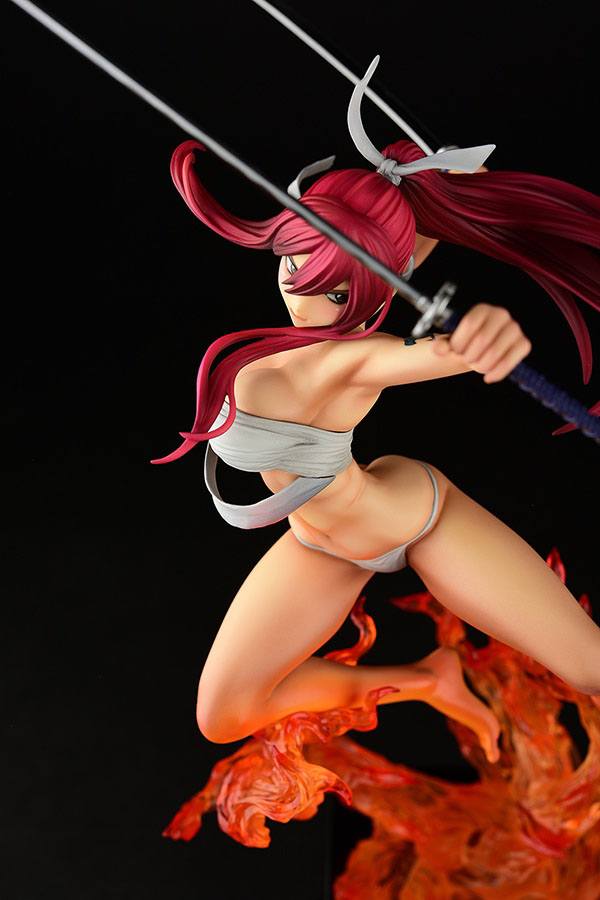 Descubre el apasionante mundo de Estatua Erza Scarlet Samurai Kurenai.