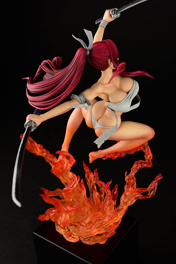 Descubre el apasionante mundo de Estatua Erza Scarlet Samurai Kurenai.