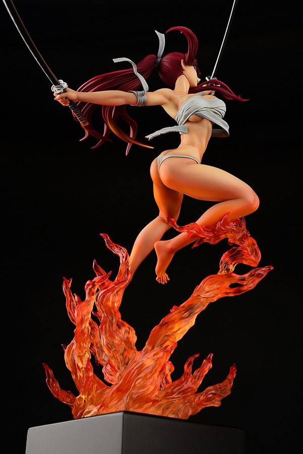 Descubre el apasionante mundo de Estatua Erza Scarlet Samurai Kurenai.