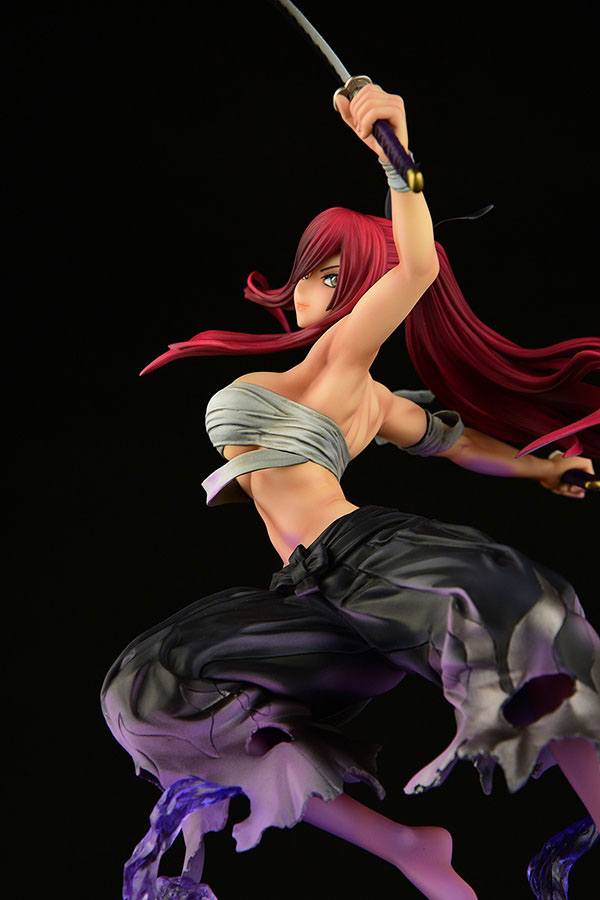 Descubre el apasionante mundo de Estatua Erza Scarlet Samurai Shikkoku.