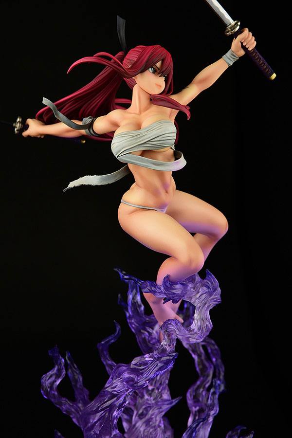 Descubre el apasionante mundo de Estatua Erza Scarlet Samurai Shikkoku.