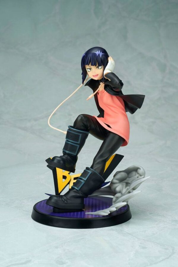 Descubre el apasionante mundo de Estatua Kyoka Jiro Hero Suit.