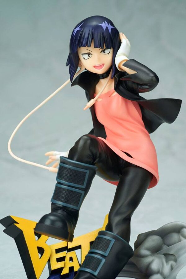 Descubre el apasionante mundo de Estatua Kyoka Jiro Hero Suit.